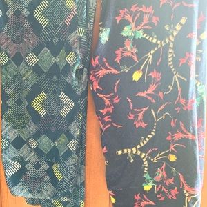 Two pairs of OS Lularoe Leggings